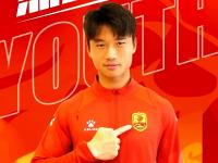 乐鱼体育全站-韩媒：中甲球队延边龙鼎主帅之子李昊宰首度入选韩国国家队的简单介绍