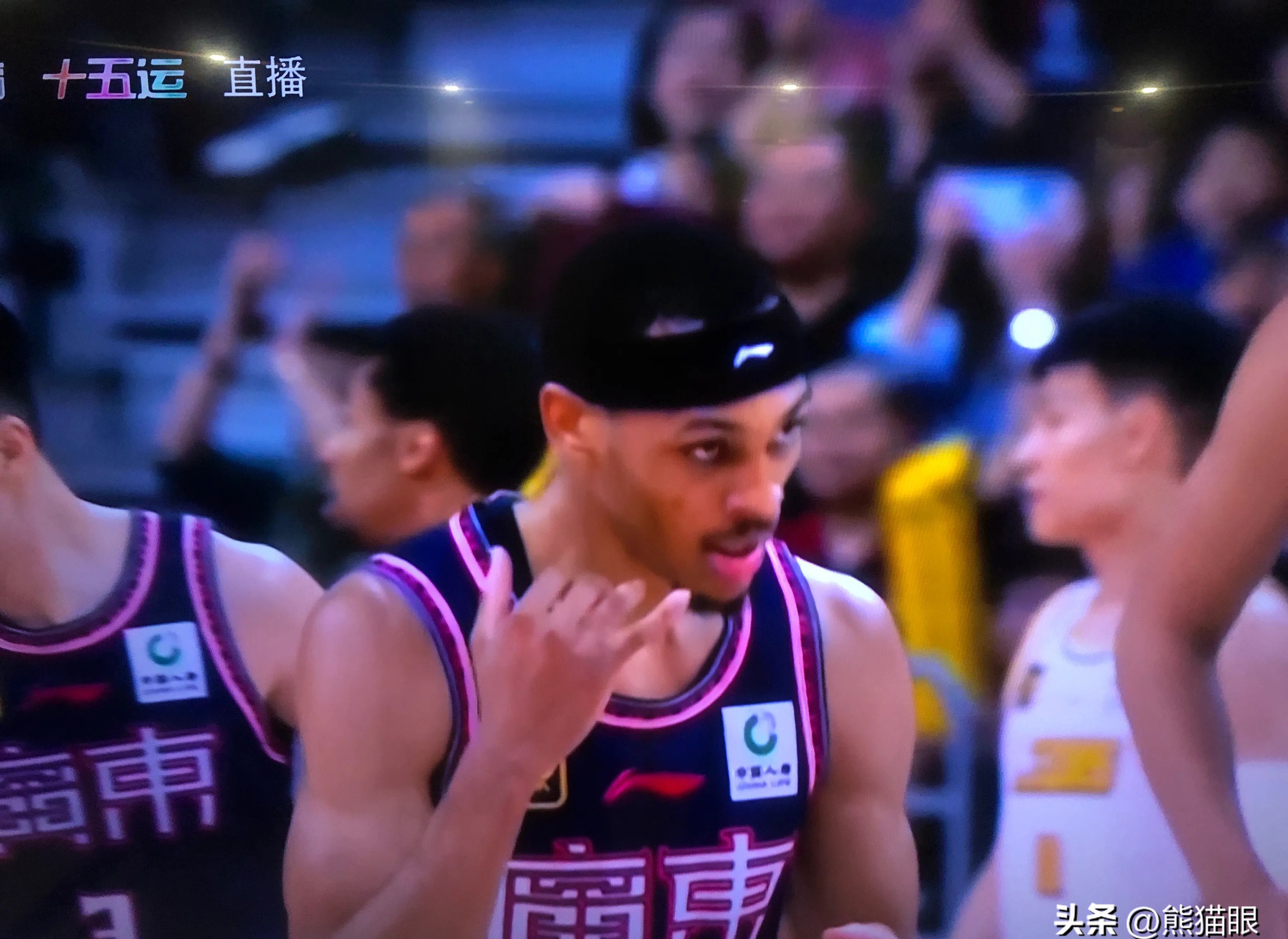广景隆灰熊客场逆转，全队庆祝胜利！的简单介绍