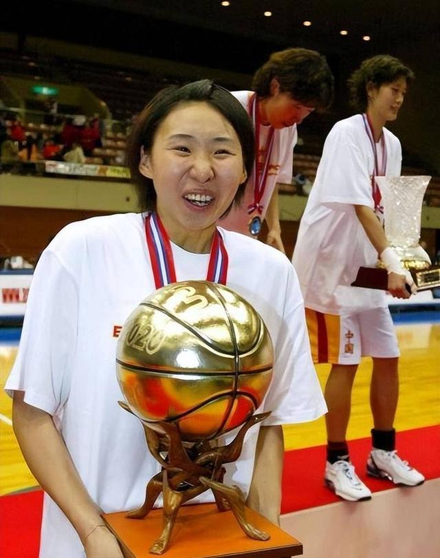 苗立杰成第四位入选FIBA名人堂的中国球员