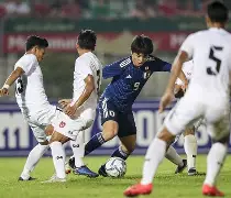 关于鹿岛鹿角新星爆发，挑战阿尔希拉尔防线坚固的信息