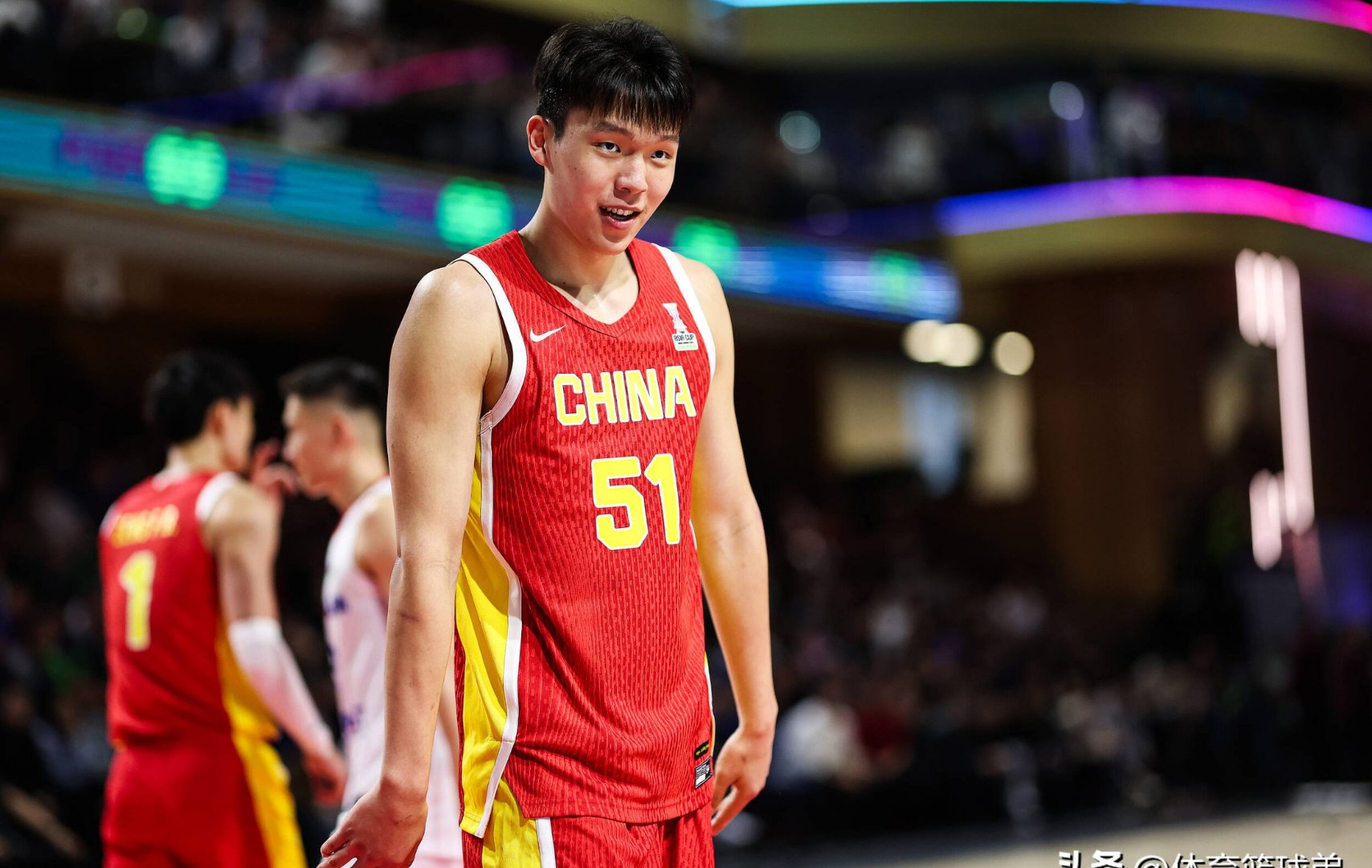 杨瀚森顶住鹈鹕双塔冲击奉上夏联含金量最高一战？