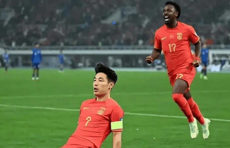 直播！16点CCTV5国足VS中国香港，赢1-0=5连胜剑指冠军